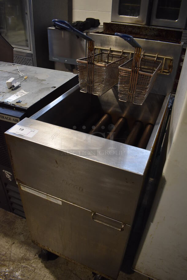 2014 Dean SR162GN Stainless Steel Commercial Floor Style Natural Gas Powered 75 Pound Capacity Deep Fat Fryer w/ 2 Metal Fry Baskets on Commercial Casters. 150,000 BTU. 20x33x47 - Image 3 of 6
