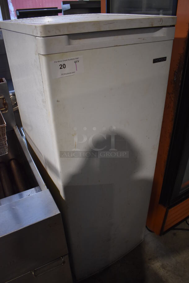 Thomson TFRF690 Metal Single Door Reach In Freezer. 115 Volts, 1 Phase. 22x22x56. Tested and Working! - Image 2 of 6