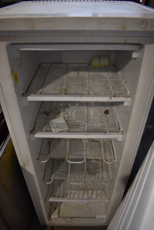 Thomson TFRF690 Metal Single Door Reach In Freezer. 115 Volts, 1 Phase. 22x22x56. Tested and Working! - Image 4 of 6