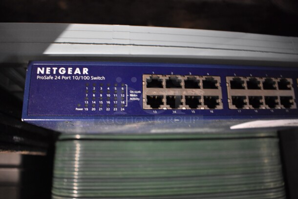 Netgear ProSafe 24 Port 10/100 Switch. 11x5x2 - Image 3 of 3