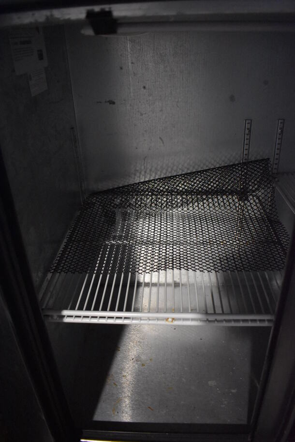 Beverage Air BB48GSY-1-B Metal Commercial 2 Door Back Bar Cooler Merchandiser. 115 Volts, 1 Phase. 48x24x35. Tested and Working! - Image 4 of 6