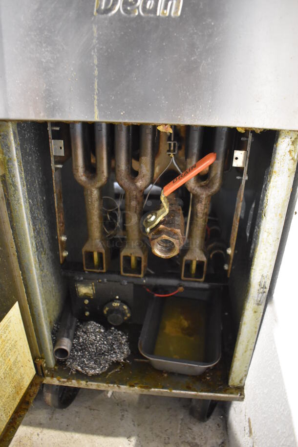 2014 Dean SR42GN Stainless Steel Commercial Floor Style Natural Gas Powered Deep Fat Fryer w/ 2 Metal Fry Baskets on Commercial Casters. 105,000 BTU. 16x32x46 - Image 5 of 6