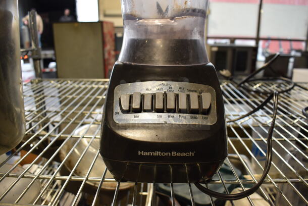 Hamilton Beach Metal Countertop Blender w/ Poly Pitcher. 6x9x15. Tested and Working! - Image 4 of 4