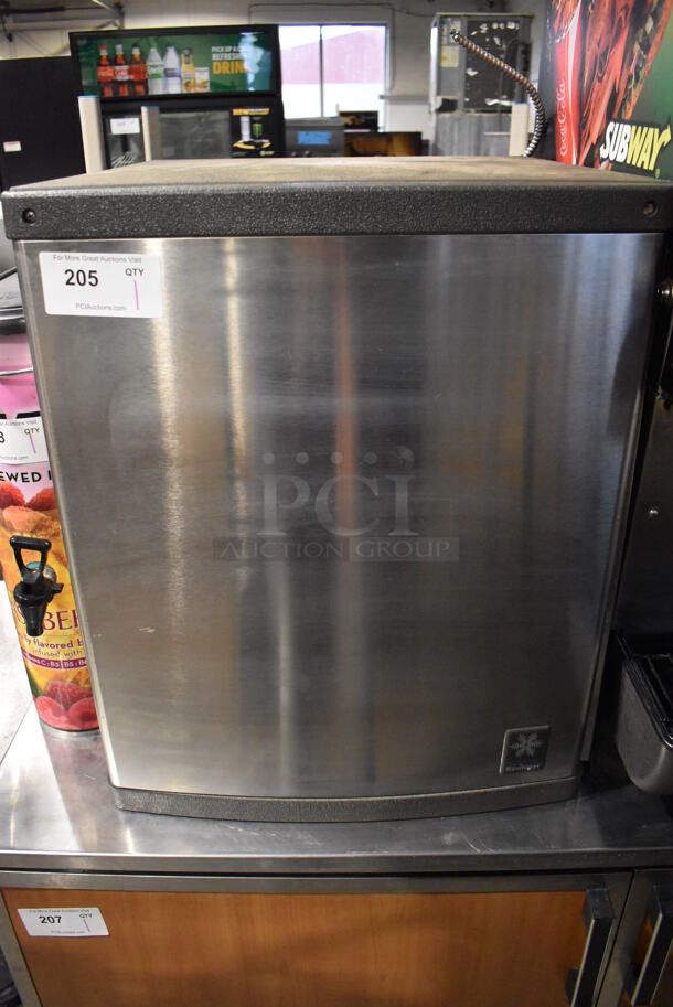 Manitowoc QY0424A Stainless Steel Commercial Ice Machine Head. 115 Volts, 1 Phase. 22x25x27