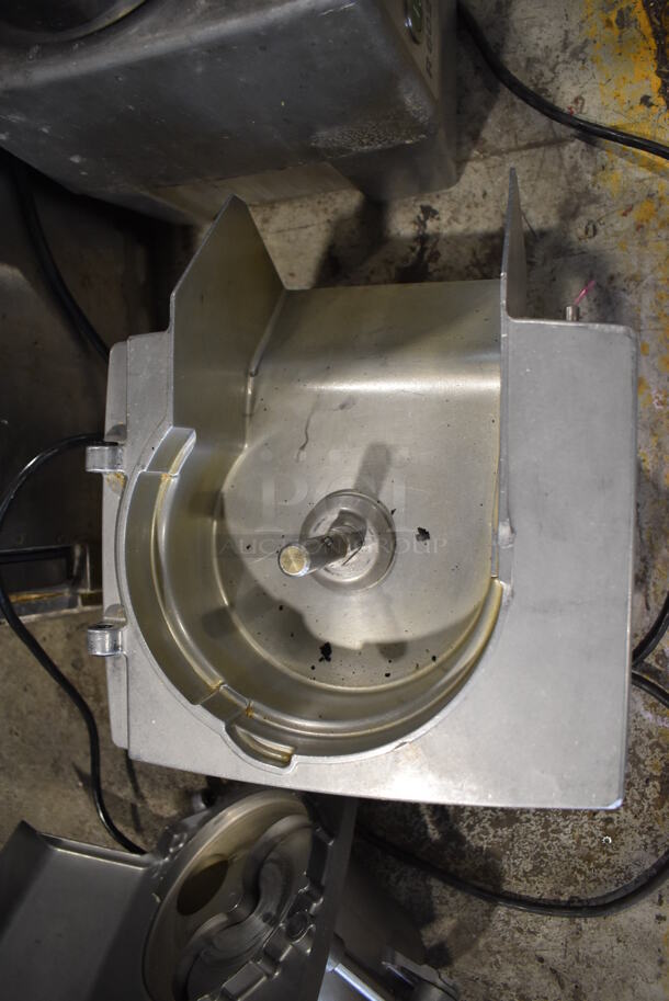 Robot Coupe CL 50 Series E Metal Commercial Countertop Food Processor. 120 Volts, 1 Phase. 14x12x24. Tested and Working! - Image 4 of 6