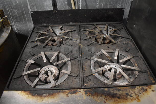 Vulcan GH45 Stainless Steel Commercial Propane Gas Powered 4 Burner Range w/ Oven on Commercial Casters. 50,000 BTU. 36x38x43 - Image 4 of 8