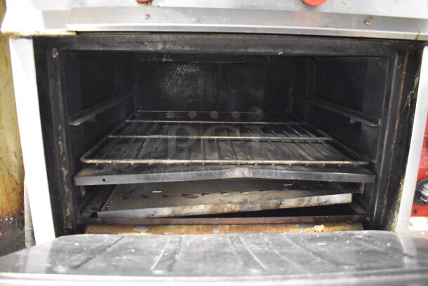 Vulcan GH45 Stainless Steel Commercial Propane Gas Powered 4 Burner Range w/ Oven on Commercial Casters. 50,000 BTU. 36x38x43 - Image 6 of 8