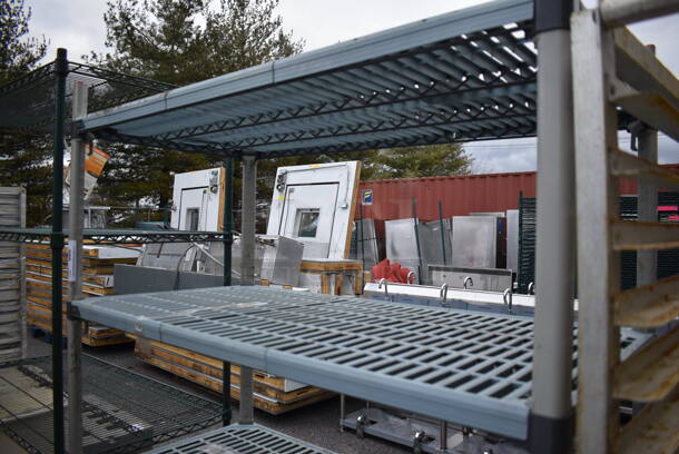 Metro Max Poly and Metal 4 Tier Shelving Unit on Commercial Casters. BUYER MUST DISMANTLE. PCI CANNOT DISMANTLE FOR SHIPPING. PLEASE CONSIDER FREIGHT CHARGES. 48x24x76 - Image 2 of 3