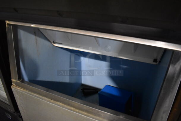 Hoshizaki KM-515MAH Stainless Steel Commercial Ice Head on Commercial Bin. 115-120 Volts, 1 Phase. 30x33x71 - Image 4 of 6