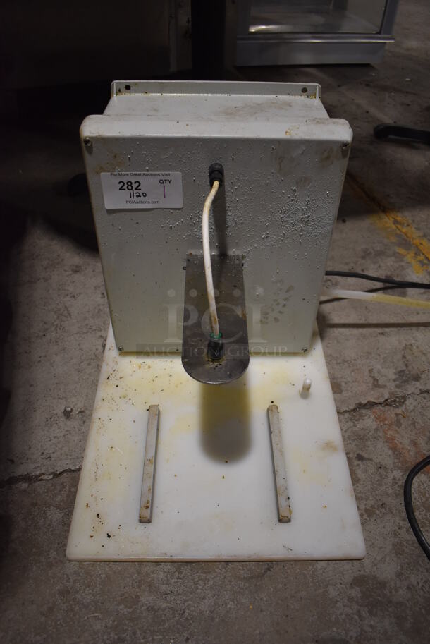 2017 Mallet & Co PPO 491 Metal Commercial Countertop Pizza Pan Oiler. 115 Volts, 1 Phase. 15x22x12. Tested and Does Not Power On - Image 1 of 5