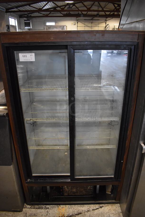 Beverage Air MT17 Metal Commercial 2 Door Reach In Cooler Merchandiser. 115 Volts, 1 Phase. 36x24x61. Tested and Working!