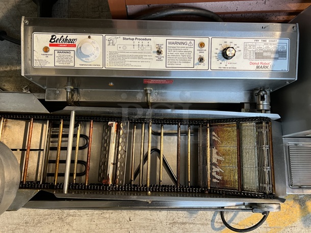 Belshaw Mark II Stainless Steel Commercial Countertop Donut Robot w/ Hopper. 220-240 Volts. 42x22x25 - Image 3 of 9