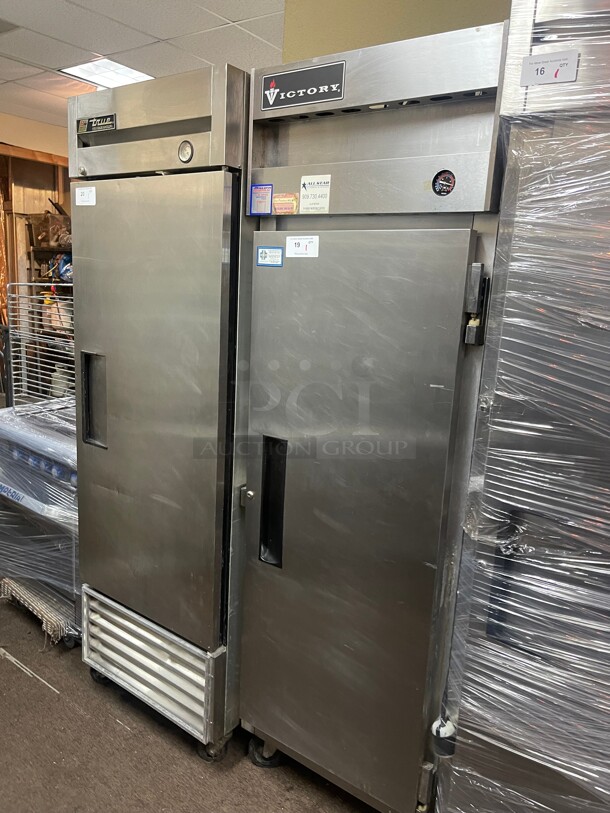 Victory Refrigeration  27 inch  One Section Reach In Refrigerator, (1) Right Hinge Door, 115v NSF - Image 2 of 8