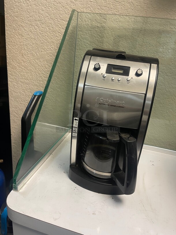 Cuisinart Grind and Brew 12- Cup Automatic Black Drip Coffee Maker with Built-In Grinder 115 Volt Tested and Working - Image 2 of 7