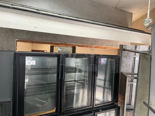 Working! True TBB-24GAL-72G 72 inch  Commercial Bar Refrigerator - 3 Swinging Glass Doors, Black, 115v NSF Tested and Working! - Image 3 of 7