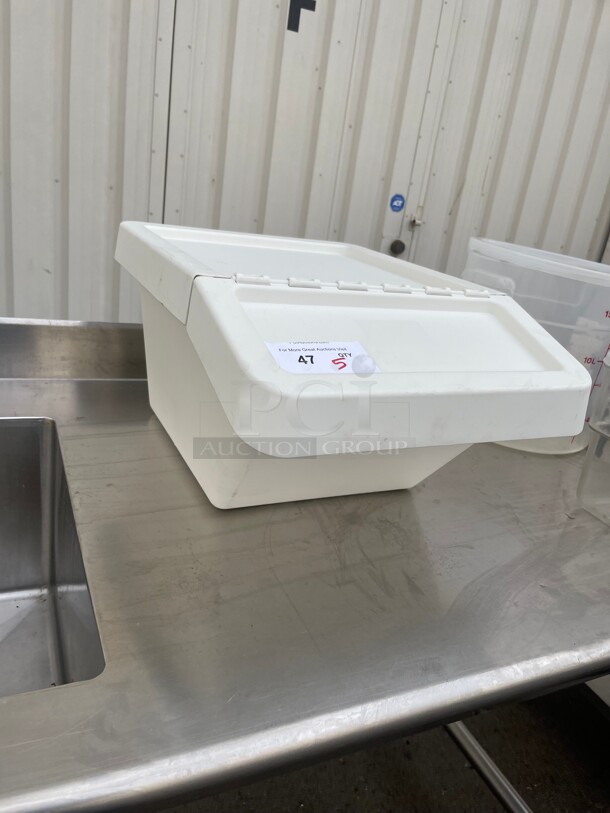 New! 10 Gallon Plastic Ingredient Bin & Flip Top Lid NSF  - Image 2 of 8