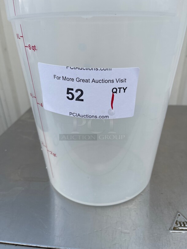 Cambro RFS8PP190 8 qt Round Storage Container - Translucent With Cover NSF  - Image 1 of 7