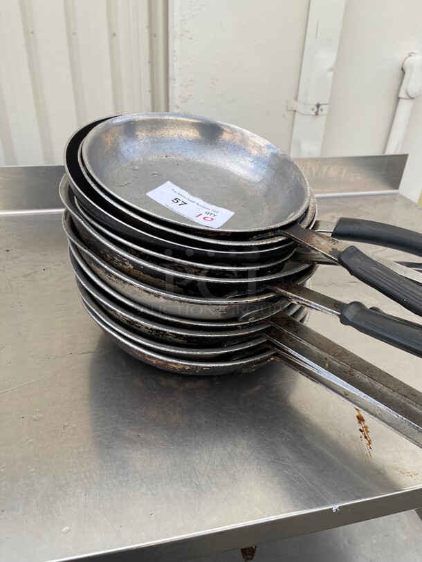 Clean! Commercial Frying Pans NSF With Handle - Image 1 of 4