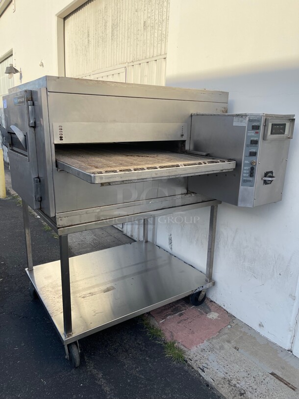 Working! Lincoln Impinger Natural Gas Single  Conveyor Radiant Oven Package with Stand 240,000 BTU NSF Gas and 220 Volt 1 phase for the conveyor Tested and Working! - Image 6 of 11