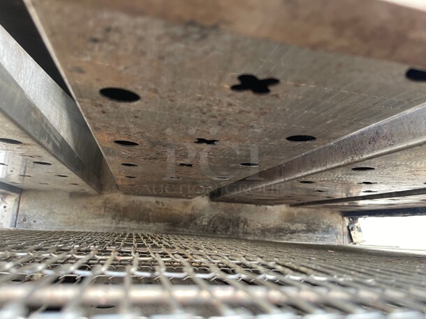 Working! Lincoln Impinger Natural Gas Single  Conveyor Radiant Oven Package with Stand 240,000 BTU NSF Gas and 220 Volt 1 phase for the conveyor Tested and Working! - Image 8 of 11