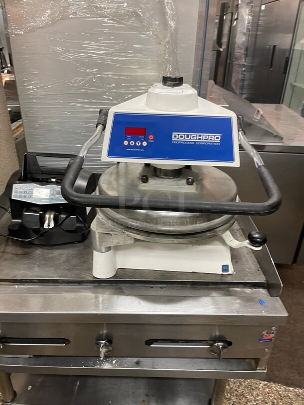 Working! DOUGHPRO Commercial DOUGH PRESS MODEL NUMBER DP 1100 , Pizza , Naan , Tortillas NSF 115 Volt Tested and Working!
 - Image 2 of 9