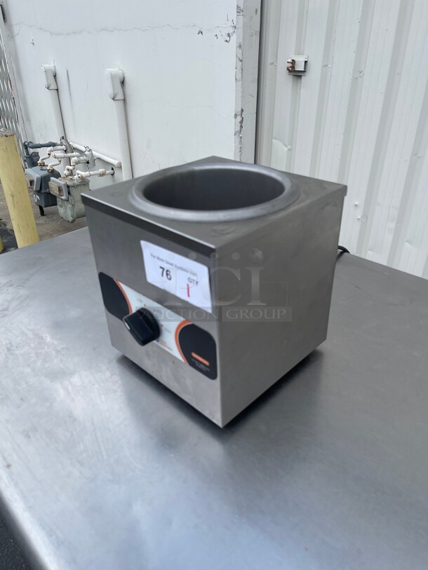 Barley Used! Nemco 6110A 4 qt Countertop Soup Warmer w/ Thermostatic Controls, 120v NSF Tested and Working! - Image 3 of 8