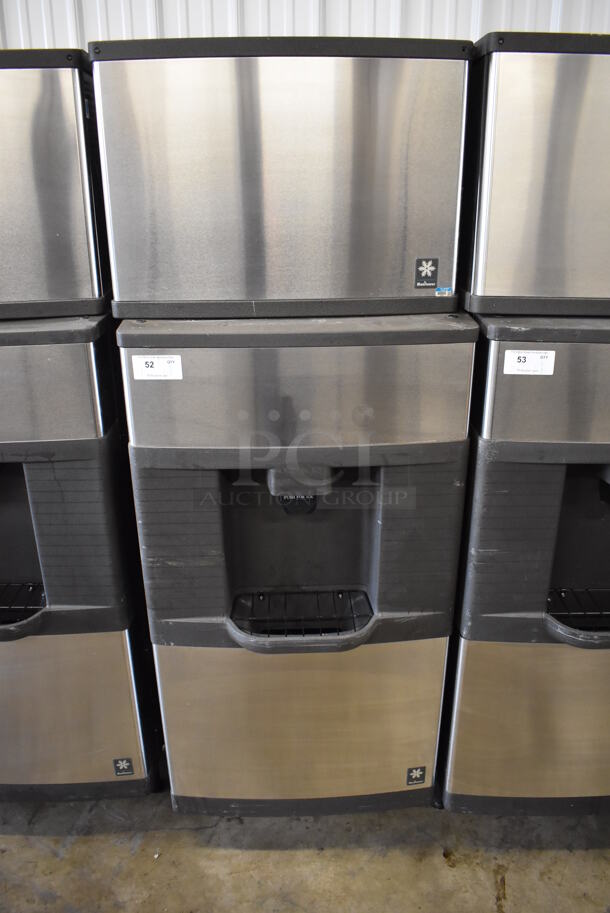 Manitowoc QD0452A Stainless Steel Commercial Ice Machine Head on Manitowoc QPA310 Stainless Steel Commercial Ice Bin Hotel Dispenser. 115 Volts, 1 Phase. 30x31x82 - Image 1 of 7