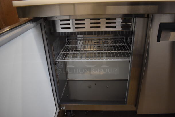 BRAND NEW SCRATCH AND DENT! Avantco 178APT-48M-HC Stainless Steel Commercial Sandwich Salad Prep Table Bain Marie Mega Top on Commercial Casters. 115 Volts, 1 Phase. 47x35x44. Tested and Working! - Image 9 of 10