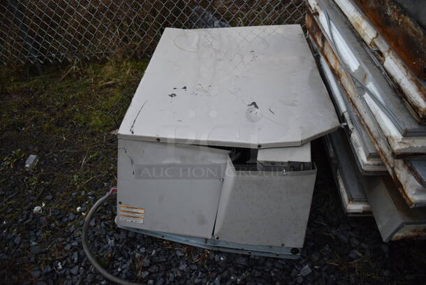 US Cooler 8'x12'x8'  Walk In Cooler Box w/ Copeland CR18K6-TF5-875 Compressor and Condensing Fan. 208/240 Volts, 3 Phase. Picture of the Unit Before Removal Is Included In the Listing. - Image 5 of 10