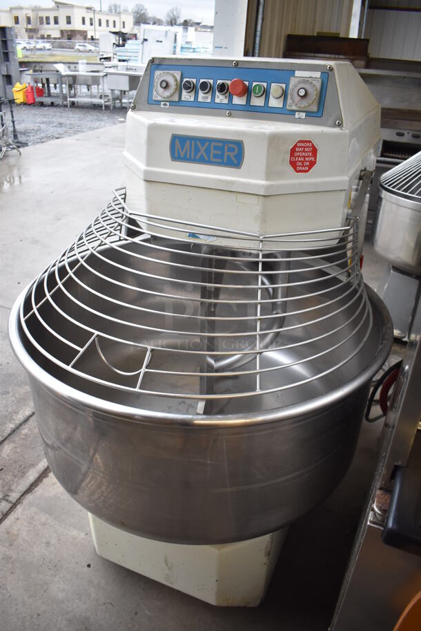 Mixer ASM/200 Metal Commercial Floor Style Spiral Dough Mixer w/ Stainless Steel Mixing Bowl, Bowl Guard and Dough Hook Attachment. 220 Volts, 3 Phase. 40x60x58 - Image 3 of 11