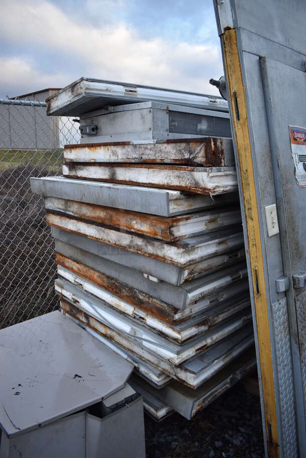 US Cooler 8'x12'x8'  Walk In Cooler Box w/ Copeland CR18K6-TF5-875 Compressor and Condensing Fan. 208/240 Volts, 3 Phase. Picture of the Unit Before Removal Is Included In the Listing. - Image 6 of 10