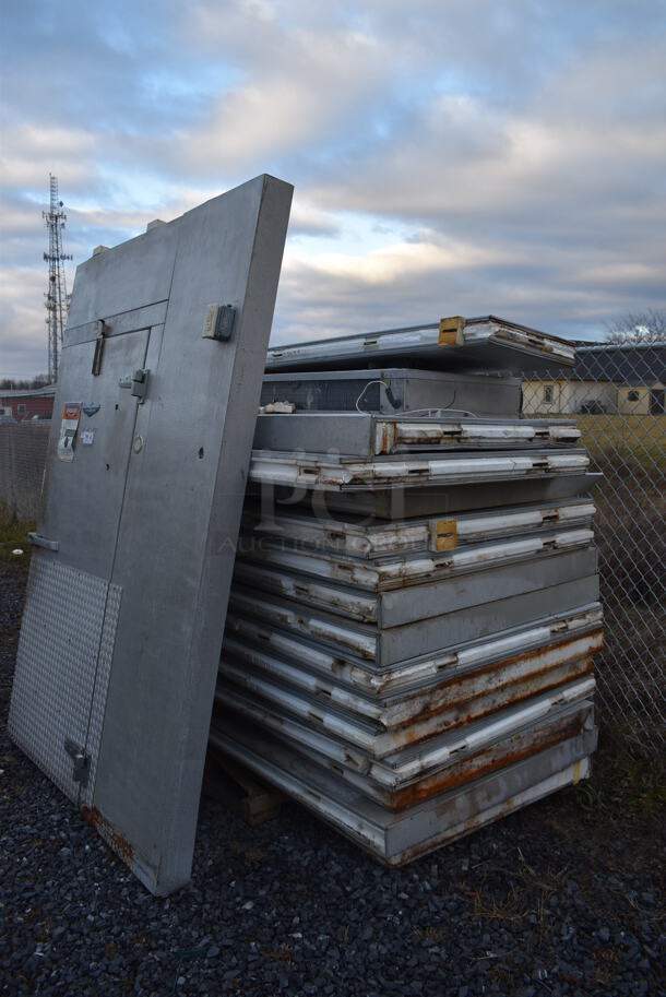 US Cooler 8'x12'x8'  Walk In Cooler Box w/ Copeland CR18K6-TF5-875 Compressor and Condensing Fan. 208/240 Volts, 3 Phase. Picture of the Unit Before Removal Is Included In the Listing. - Image 7 of 10
