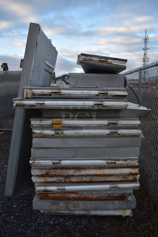 US Cooler 8'x12'x8'  Walk In Cooler Box w/ Copeland CR18K6-TF5-875 Compressor and Condensing Fan. 208/240 Volts, 3 Phase. Picture of the Unit Before Removal Is Included In the Listing. - Image 8 of 10