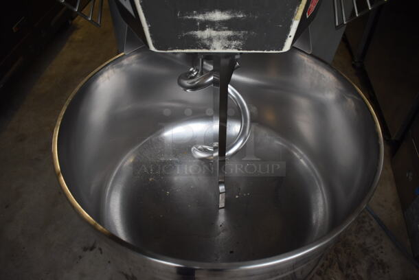 Cinelli Esperia CG/100KG(25) Metal Commercial Floor Style Spiral Dough Mixer w/ Stainless Steel Mixing Bowl, Bowl Guard and Dough Hook Attachment. 208 Volts, 3 Phase. 36x48x54 - Image 4 of 9