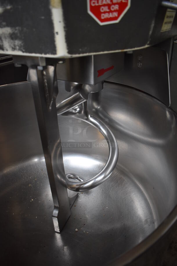 Cinelli Esperia CG/100KG(25) Metal Commercial Floor Style Spiral Dough Mixer w/ Stainless Steel Mixing Bowl, Bowl Guard and Dough Hook Attachment. 208 Volts, 3 Phase. 36x48x54 - Image 5 of 9