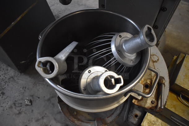 Hobart M-802 Metal Commercial Floor Style 80 Quart Planetary Dough Mixer w/ Bowl Guard, Bowl Adapter, Stainless Steel 30 Quart Mixing Bowl, 40 Quart Whisk Attachment, 30 Quart Whisk Attachment, 30 Quart Paddle Attachment and Bowl Dolly. 200 Volts, 3 Phase. 25x41x67 - Image 5 of 12