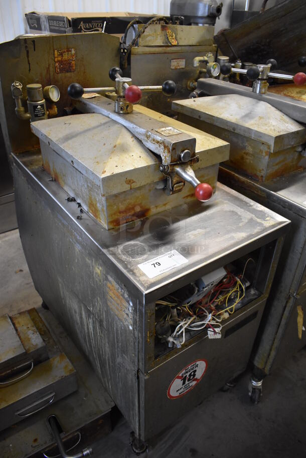 Henny Penny 600 Stainless Steel Commercial Floor Style Natural Gas Powered Pressure Fryer on Commercial Casters. Missing Front Panel. 80,000 BTU. 18x39x49 - Image 2 of 10