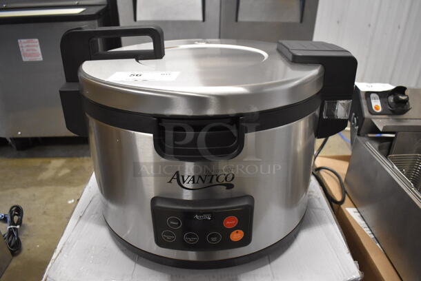 LIKE NEW! Avantco 177RCSA60 Stainless Steel Commercial Countertop 60 Cup (30 Cup Raw) Sealed Electric Powered Rice Cooker / Warmer. Used a Few Times at Trade Show as a Demonstration. 120 Volts, 1 Phase. 21x18x17. Tested and Working!