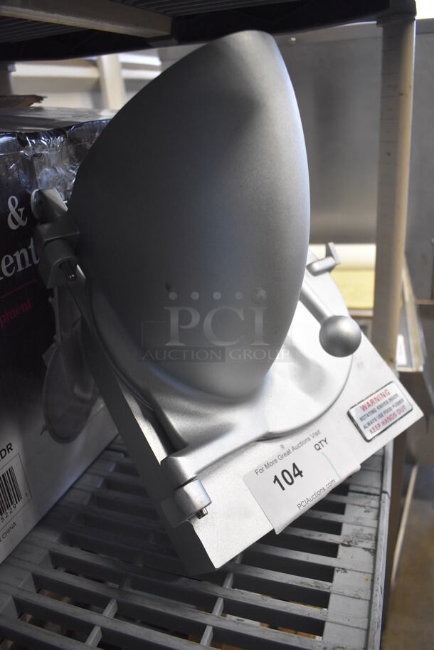 BRAND NEW IN BOX! Avantco 177MX20SHRDR Metal Commercial Pelican Head w/ Grating Blade. 10x18x15 - Image 6 of 6