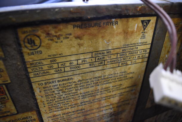Henny Penny 600 Stainless Steel Commercial Floor Style Natural Gas Powered Pressure Fryer on Commercial Casters. Missing Front Panel. 80,000 BTU. 18x39x49 - Image 6 of 9