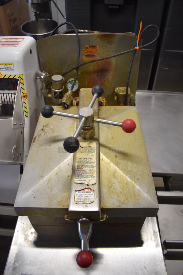 Henny Penny 600 Stainless Steel Commercial Floor Style Natural Gas Powered Pressure Fryer on Commercial Casters. Missing Front Panel. 80,000 BTU. 18x39x49 - Image 7 of 9