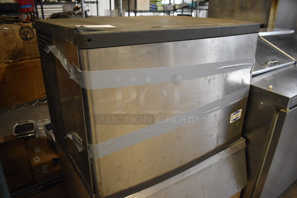 Manitowoc QD0452A Stainless Steel Commercial Ice Head on Commercial Ice Bin. 115 Volts, 1 Phase. 30x30x47 - Image 5 of 7