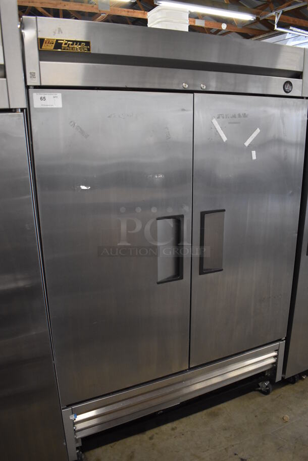 2015 True T-49F Stainless Steel Commercial Double Door Reach In Freezer w/ Poly Coated Racks on Commercial Casters. 115 Volts, 1 Phase. 54x32x83. Tested and Working! - Image 3 of 8