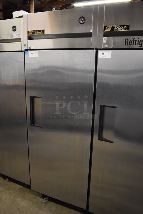 2015 True TG1R-1S ENERGY STAR Stainless Steel Commercial Single Door Reach In Cooler w/ Poly Coated Racks on Commercial Casters. 115 Volts, 1 Phase. 29x35x83. Tested and Working! - Image 2 of 6