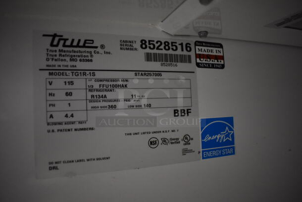 2015 True TG1R-1S ENERGY STAR Stainless Steel Commercial Single Door Reach In Cooler w/ Poly Coated Racks on Commercial Casters. 115 Volts, 1 Phase. 29x35x83. Tested and Working! - Image 6 of 6