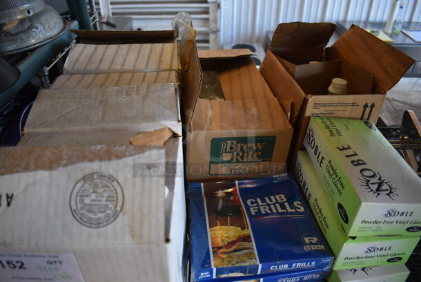 ALL ONE MONEY! Tier Lot of Various Items Including Gloves, Sandwich Frills, Urinal Cakes and Metal Lids - Image 5 of 6