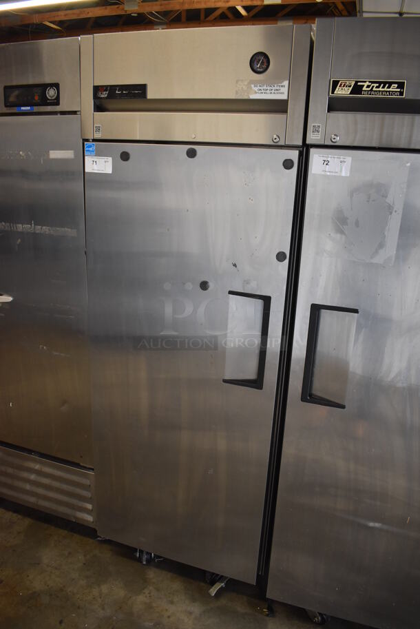 2015 True TG1R-1S ENERGY STAR Stainless Steel Commercial Single Door Reach In Cooler w/ Poly Coated Racks on Commercial Casters. 115 Volts, 1 Phase. 29x35x83. Tested and Working! - Image 2 of 6
