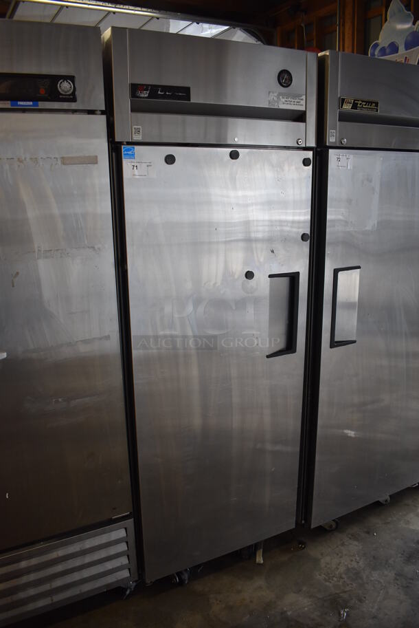 2015 True TG1R-1S ENERGY STAR Stainless Steel Commercial Single Door Reach In Cooler w/ Poly Coated Racks on Commercial Casters. 115 Volts, 1 Phase. 29x35x83. Tested and Working! - Image 3 of 6