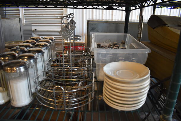 ALL ONE MONEY! Tier Lot of Various Items Including Poly Beverage Tumblers, Ceramic Bowls, Sugar Dispensers and Salt Shakers - Image 4 of 6