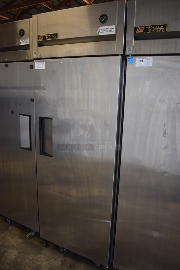 2010 True TG1R-1S Stainless Steel Commercial Single Door Reach In Cooler w/ Poly Coated Racks on Commercial Casters. 115 Volts, 1 Phase. 29x35x83. Tested and Working! - Image 3 of 6